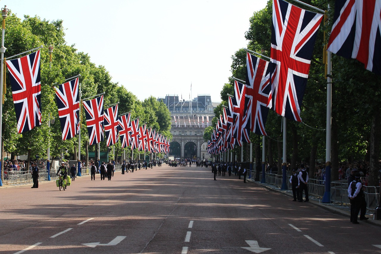 The royal fleet: Take a look into the vehicles belonging to the Royal Family!